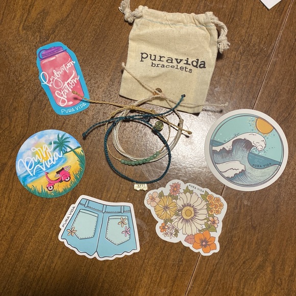 3 pura vida bracelets - Picture 2 of 4